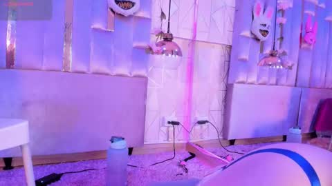 Snapshot of broklin_white23 chatting on 03/02/25, 04:32 online show from 03/02/25, 04:32