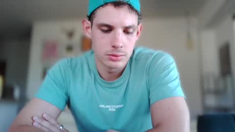 Snapshot of bronextdoorcollin chatting on 09/26/25, 08:35 collinnextdoor online show from 09/26/25, 08:35
