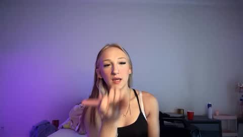 Snapshot of brookepatterson chatting on 09/26/25, 09:08 brookepatterson online show from 09/26/25, 09:08