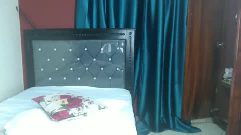 Snapshot of brownebony4 chatting on 02/05/25, 06:56 Brownie online show from 02/05/25, 06:56