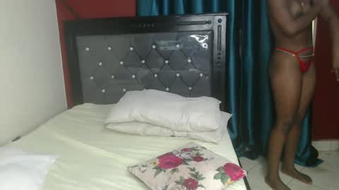 Snapshot of brownebony4 chatting on 03/05/25, 07:38 Brownie online show from 03/05/25, 07:38