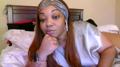 brownroundrenee online show from 10/09/25, 10:13