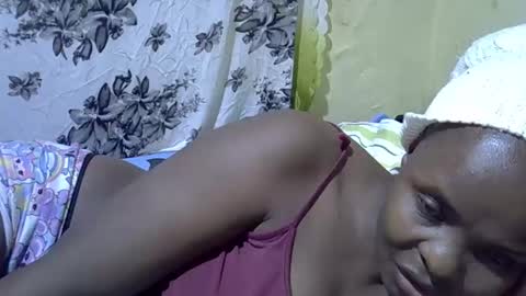 Snapshot of brownsexy_baby chatting on 10/02/25, 07:10 brownsexy_baby online show from 10/02/25, 07:10