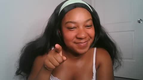 Brownsuagrcutie online show from 10/19/25, 02:23