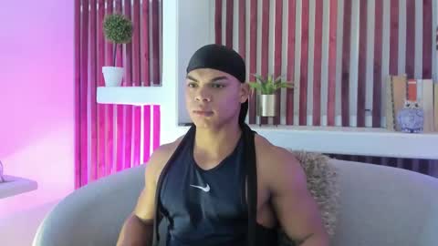 bruce_stroud online show from 10/22/25, 03:18