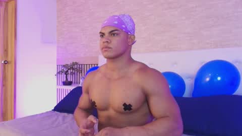 bruce_stroud online show from 11/07/25, 03:17