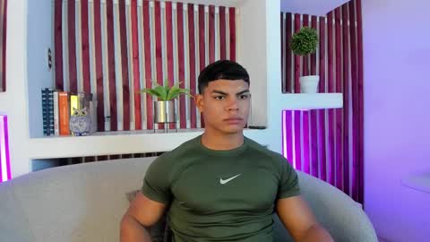 bruce_stroud online show from 11/21/25, 02:54