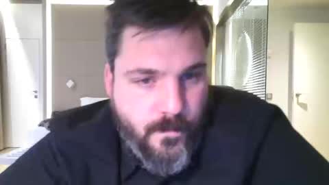 Snapshot of bruce_wayne34 chatting on 02/14/25, 05:46 Bruce Wayne online show from 02/14/25, 05:46