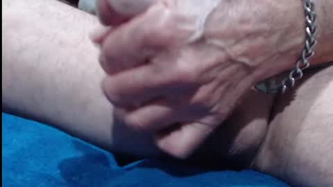 Snapshot of brucebrown2 chatting on 12/22/24, 11:44 Bruce Brown online show from 12/22/24, 11:44