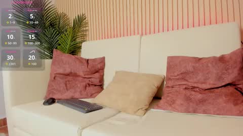 Snapshot of brunette__boy chatting on 09/20/25, 03:40 Luis online show from 09/20/25, 03:40