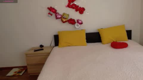 Snapshot of brunettgirl_ chatting on 10/14/25, 10:16 Ellis online show from 10/14/25, 10:16