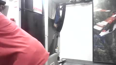 Steve... aka SkinnieDippin aka TimberTramp online show from 10/17/25, 04:37