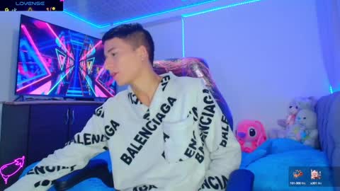 Snapshot of bryam_hot chatting on 01/04/25, 01:10 BRYAM INDEPENDENT MODEL online show from 01/04/25, 01:10