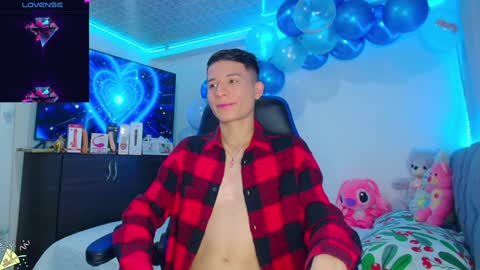Snapshot of bryam_hot chatting on 01/17/25, 12:53 BRYAM INDEPENDENT MODEL online show from 01/17/25, 12:53