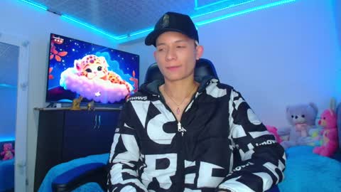 Snapshot of bryam_hot chatting on 01/23/25, 05:35 BRYAM INDEPENDENT MODEL online show from 01/23/25, 05:35