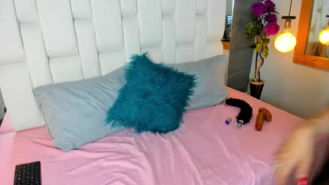 Snapshot of bryna_ chatting on 01/12/25, 03:28 bryna_ online show from 01/12/25, 03:28