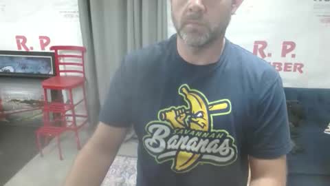 Snapshot of btrthanezra04 chatting on 11/07/25, 05:18 NickRock online show from 11/07/25, 05:18