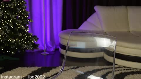 Snapshot of bubble__gum_ chatting on 12/08/24, 10:14 Bubble gum online show from 12/08/24, 10:14