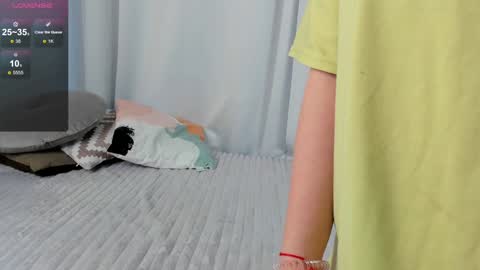 Snapshot of bubblebbb chatting on 02/06/25, 04:10 Sabrina online show from 02/06/25, 04:10