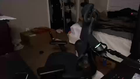 Snapshot of bubblebuttbdn chatting on 10/11/25, 09:19 BubblebuttBdn online show from 10/11/25, 09:19