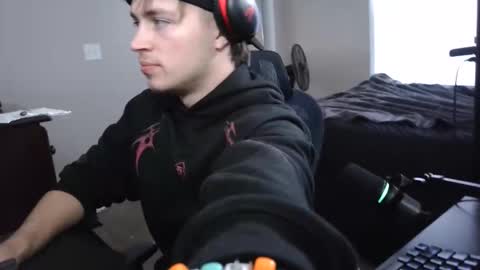 Snapshot of bubblebuttbdn chatting on 10/12/25, 09:03 BubblebuttBdn online show from 10/12/25, 09:03