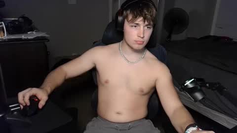 Snapshot of bubblebuttbdn chatting on 10/20/25, 01:39 BubblebuttBdn online show from 10/20/25, 01:39