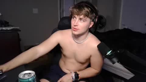 Snapshot of bubblebuttbdn chatting on 10/23/25, 02:44 BubblebuttBdn online show from 10/23/25, 02:44