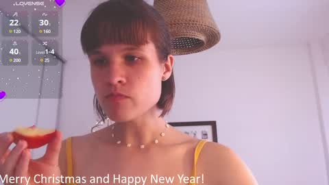 Snapshot of buckwheat_queen chatting on 12/28/24, 09:19 Mira online show from 12/28/24, 09:19