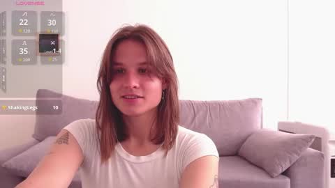 Snapshot of buckwheat_queen chatting on 09/09/25, 06:29 Mira online show from 09/09/25, 06:29