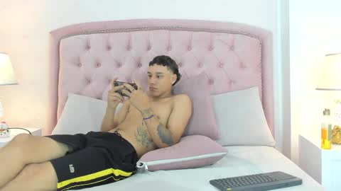 Buda y Cataleya online show from 01/11/25, 11:13