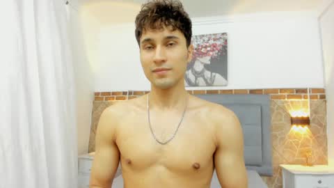 Snapshot of buddy_whitte chatting on 02/05/25, 02:37 Buddy Whitte online show from 02/05/25, 02:37