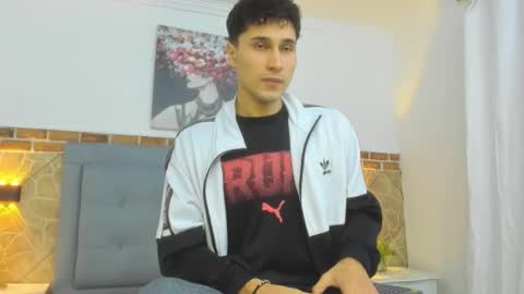 Snapshot of buddy_whitte chatting on 03/01/25, 11:50 Buddy Whitte online show from 03/01/25, 11:50