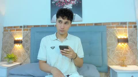 Snapshot of buddy_whitte chatting on 03/10/25, 11:32 Buddy Whitte online show from 03/10/25, 11:32