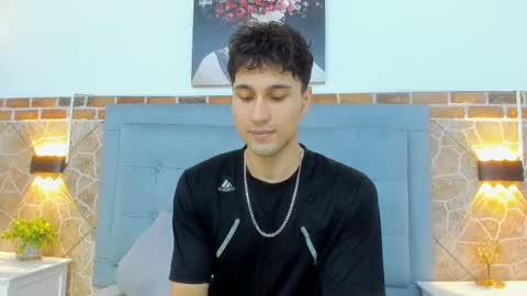 Snapshot of buddy_whitte chatting on 03/11/25, 02:29 Buddy Whitte online show from 03/11/25, 02:29