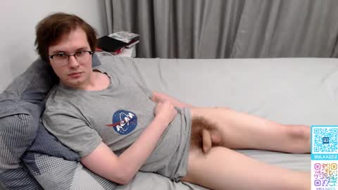 Snapshot of bulkazziz chatting on 02/09/25, 05:19 Chris online show from 02/09/25, 05:19