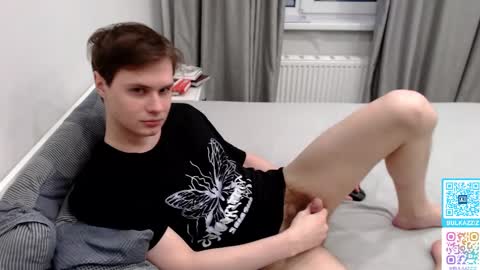 Snapshot of bulkazziz chatting on 02/19/25, 05:16 Chris online show from 02/19/25, 05:16