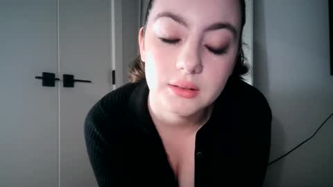 Dominique online show from 01/20/25, 11:21