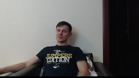 Snapshot of bunny_77 chatting on 12/15/24, 05:31 Pirate Xtw jerromybunny1 online show from 12/15/24, 05:31