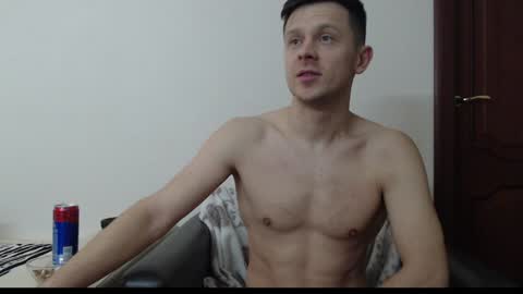 Snapshot of bunny_77 chatting on 12/25/24, 05:05 Pirate Xtw jerromybunny1 online show from 12/25/24, 05:05