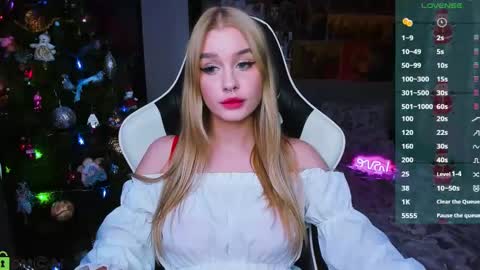Snapshot of bunny_wetty chatting on 12/25/24, 07:45 ruslana online show from 12/25/24, 07:45