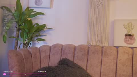 Snapshot of bunnycute_shy chatting on 02/04/25, 04:08 30 Off online show from 02/04/25, 04:08