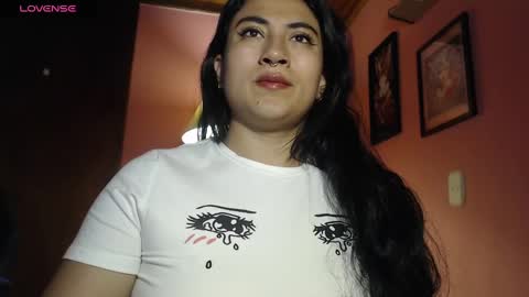 bunnyEmilyR0s33 online show from 12/19/24, 10:45