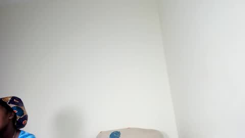 Snapshot of bunnygurl_ chatting on 11/07/25, 08:25 bunnygurl online show from 11/07/25, 08:25