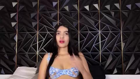 Snapshot of bunnytinaa chatting on 11/24/25, 08:30 Tina online show from 11/24/25, 08:30