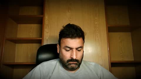 Hairy Arabian online show from 11/14/25, 05:28