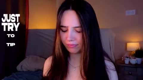 Snapshot of burnletitallburn chatting on 10/10/25, 03:16 Jessica online show from 10/10/25, 03:16