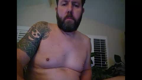 Snapshot of bushlover81 chatting on 09/15/25, 07:52 bushlover81 online show from 09/15/25, 07:52
