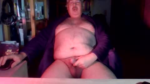Snapshot of busibaer666 chatting on 01/07/25, 02:20 busi online show from 01/07/25, 02:20