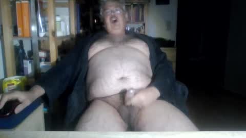 Snapshot of busibaer666 chatting on 09/20/25, 01:28 busi online show from 09/20/25, 01:28