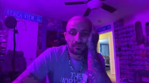 bustnutztaklenapz online show from 11/21/25, 06:56